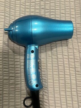 BaByliss Metallic Blue Travel Hair Dryer